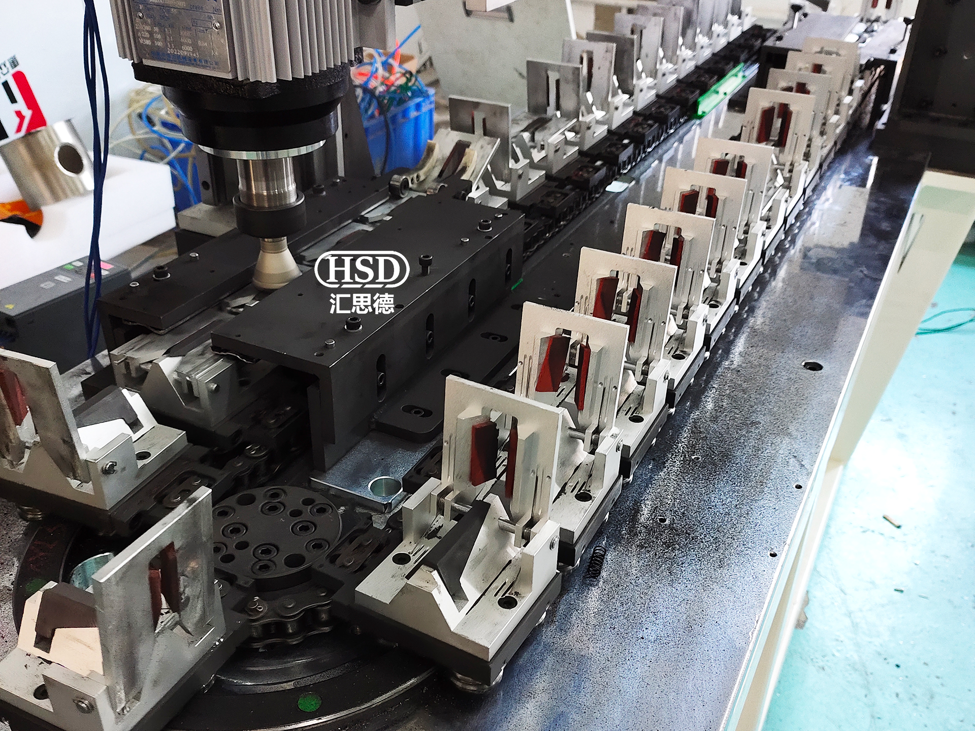  非标自动化环形导轨运送线系统中椭圆环形导轨的选型指南